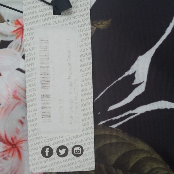 Boohoo Tropical Print Midi Dress - Picture 7 of 12